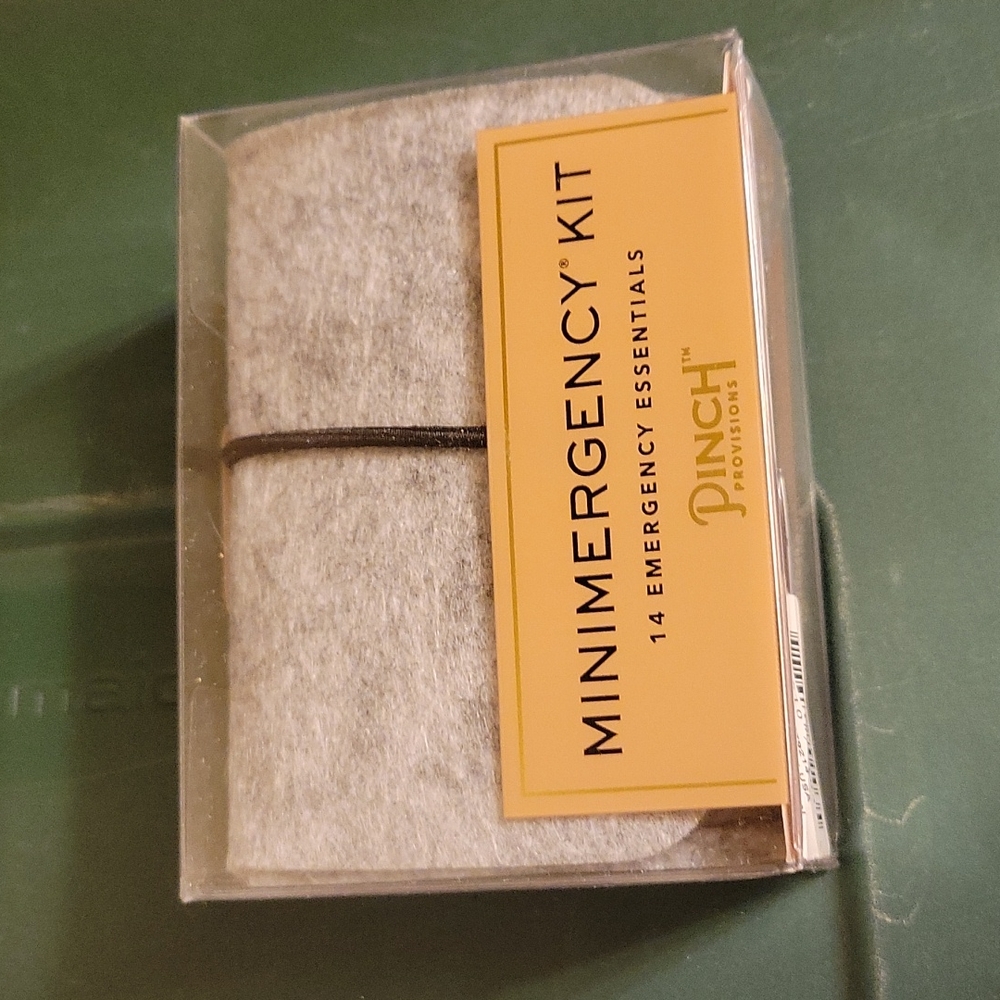 Minimergency Kit - Pouch for Emergency Essentials!